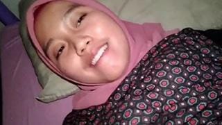 Mahasiswi Hijab Dicolmekin Pacar