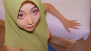 Tante Hijab Hijau Menggoda 320x180