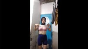 Ukhhty Colok Memek Dengan Timun 320x180