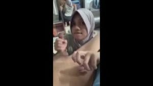 Zalva Anak SMA Viral Pamer Meki Sampe Di Ewe 320x180