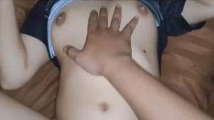 Crot Di Atas Perut Adek Tiri 320x180
