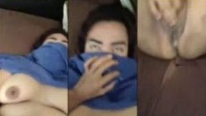 Genjot Memek Wanita Chubby Ampe Squirt Kejang2 di Hotel 320x180