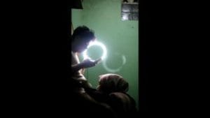 Uhhkty Kulum Kontol Depan Lampu 320x180