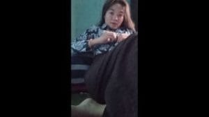 Cewek SMA Masih Pakai Baju Batik Sekolah 320x180