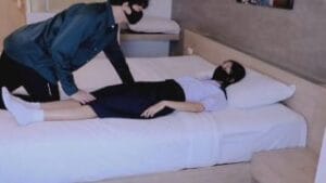 Pulang Sekolah Diajak Ke Hotel 320x180