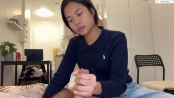 Bokep Indo Berawal Dari Minta Kocokin Sama Adek Nanggung Lanjut Ngentot